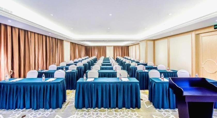Vienna Hotel Sichuan Hejiang Yangtze River Bridge Luzhou Exterior photo
